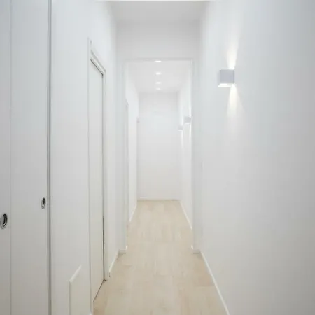 Apartment Divina